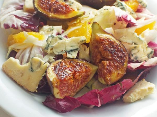 Fig and blue cheese salad